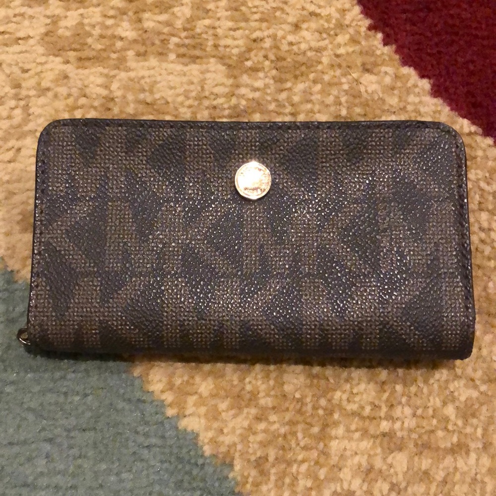 Michael Kors wallet
